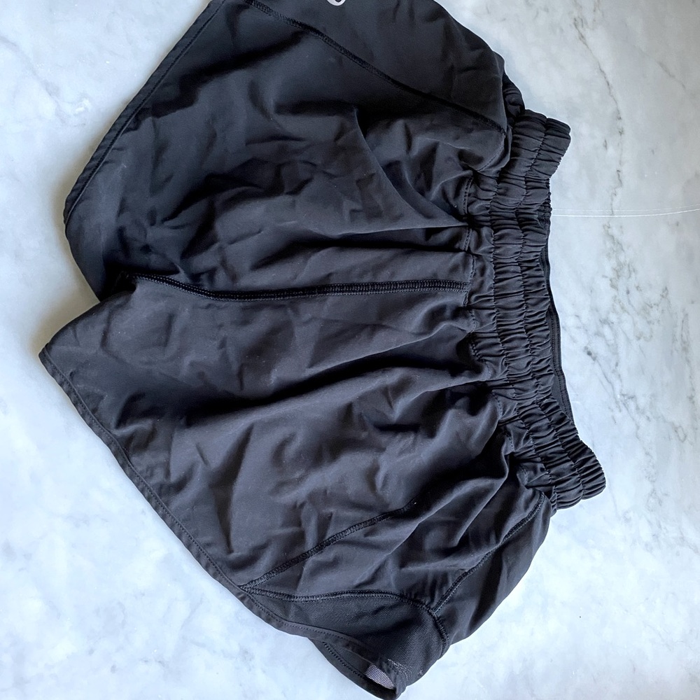Lulu Lemon hotty hot shorts black